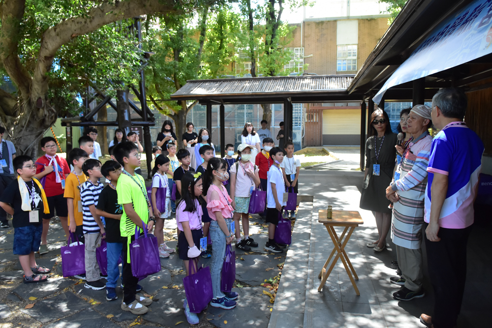 <br />
<b>Notice</b>:  Undefined index: msg_title in <b>/home/gibenqfo/public_html/modules/feature-slider_benq_detail.php</b> on line <b>54</b><br />
