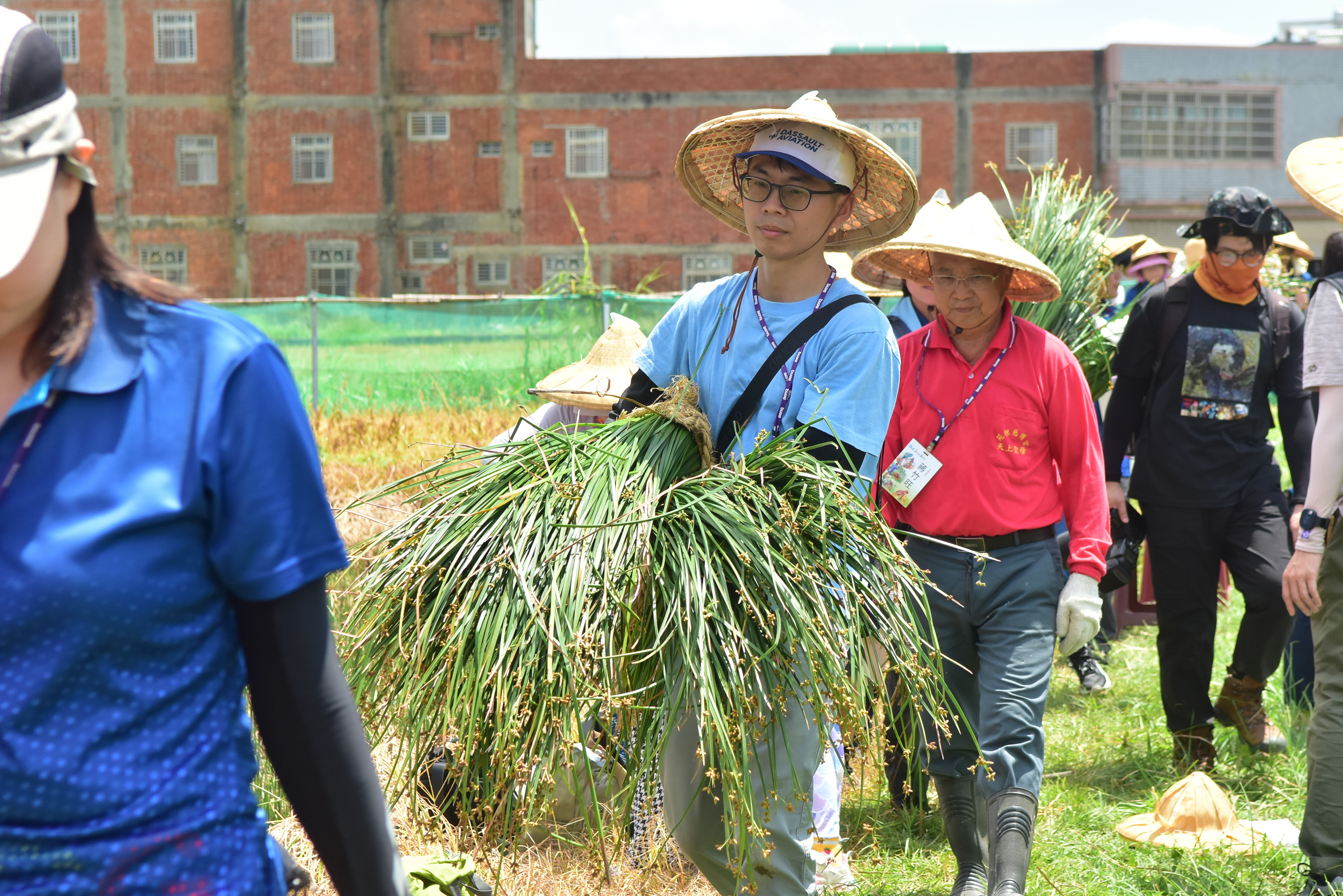 <br />
<b>Notice</b>:  Undefined index: msg_title in <b>/home/gibenqfo/public_html/modules/feature-slider_benq_detail.php</b> on line <b>54</b><br />
