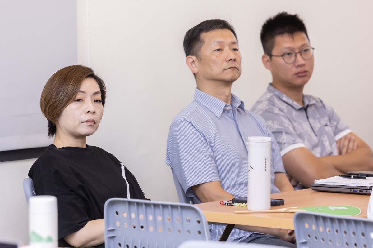 <br />
<b>Notice</b>:  Undefined index: msg_title in <b>/home/gibenqfo/public_html/modules/feature-slider_benq_detail.php</b> on line <b>54</b><br />
