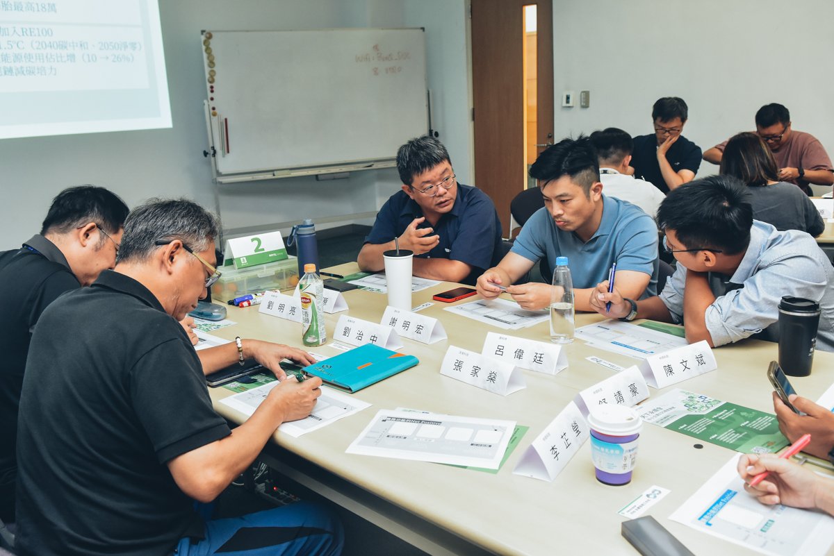 <br />
<b>Notice</b>:  Undefined index: msg_title in <b>/home/gibenqfo/public_html/modules/feature-slider_benq_detail.php</b> on line <b>54</b><br />
