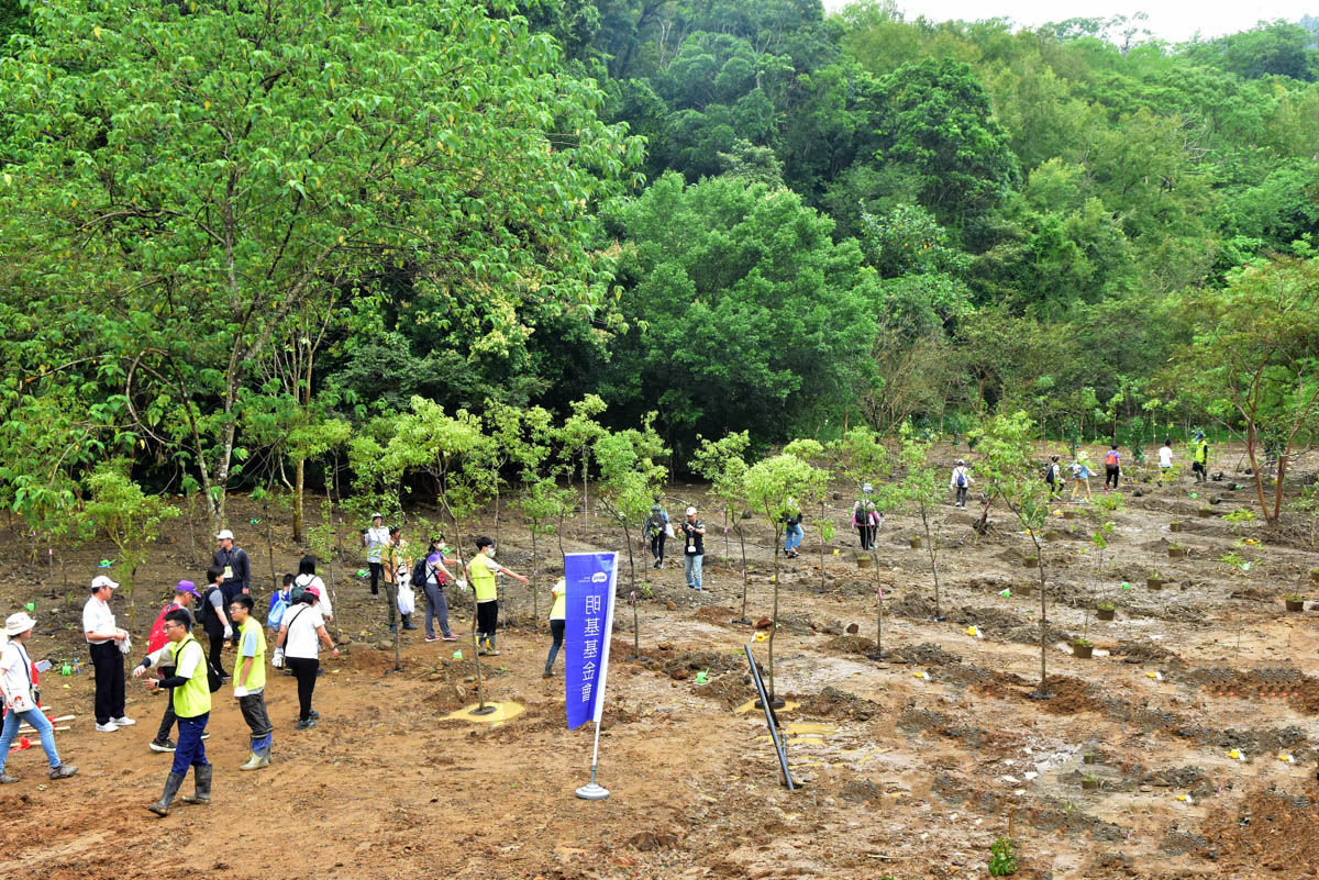 <br />
<b>Notice</b>:  Undefined index: msg_title in <b>/home/gibenqfo/public_html/modules/feature-slider_benq_detail.php</b> on line <b>54</b><br />
