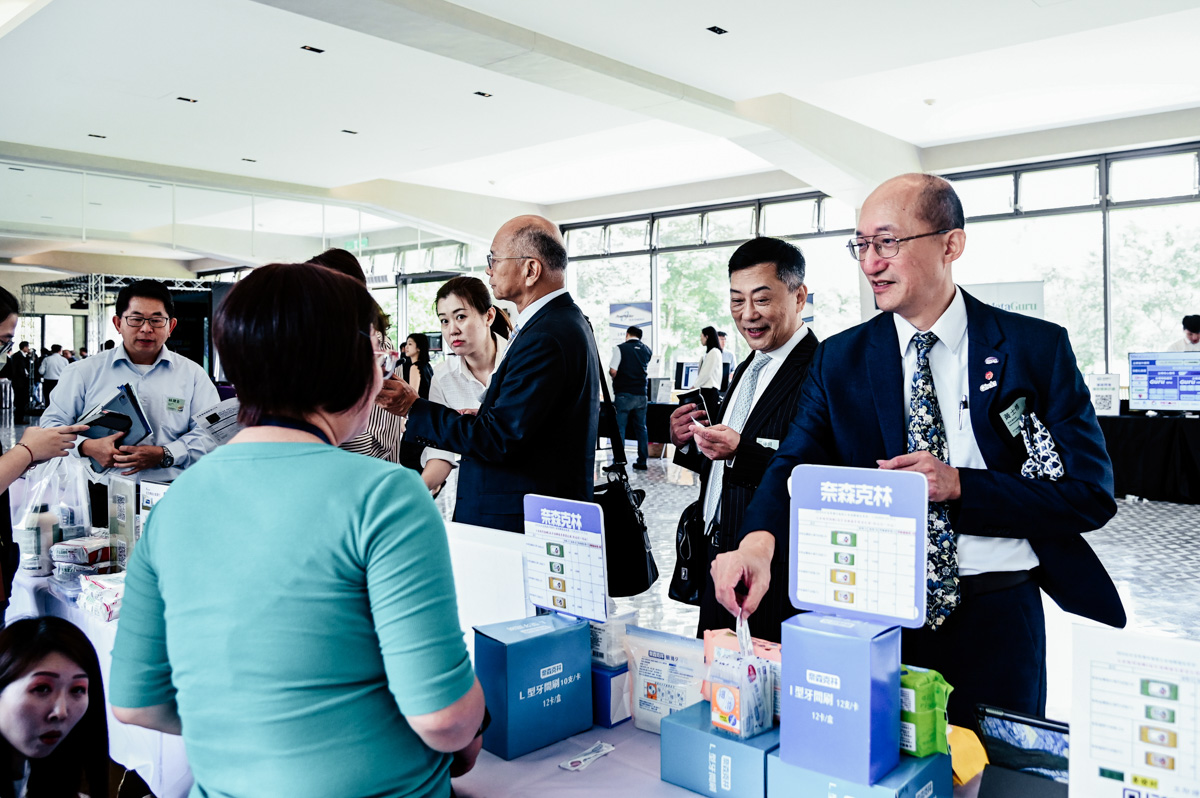 <br />
<b>Notice</b>:  Undefined index: msg_title in <b>/home/gibenqfo/public_html/modules/feature-slider_benq_detail.php</b> on line <b>54</b><br />
