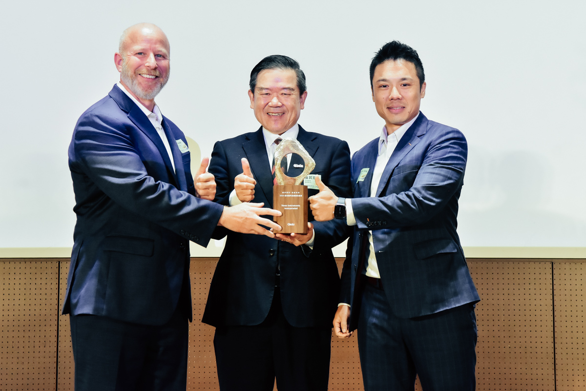 <br />
<b>Notice</b>:  Undefined index: msg_title in <b>/home/gibenqfo/public_html/modules/feature-slider_benq_detail.php</b> on line <b>54</b><br />
